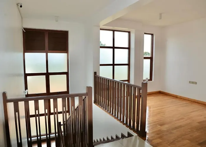 Luxury Lakeside Villa Gated