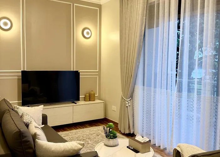 Modern 3-Bedroom Townhouse In Pearl Marina Estates